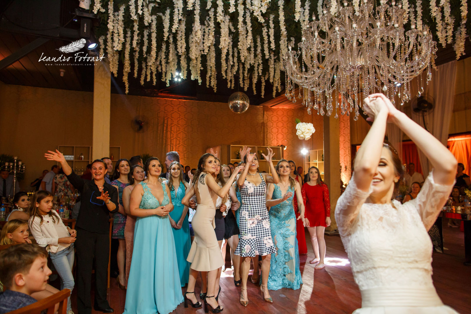 Foto LUCILENE + BRUNO WEDDINGDAY Foto LUCILENE + BRUNO WEDDINGDAY - Imagem 60