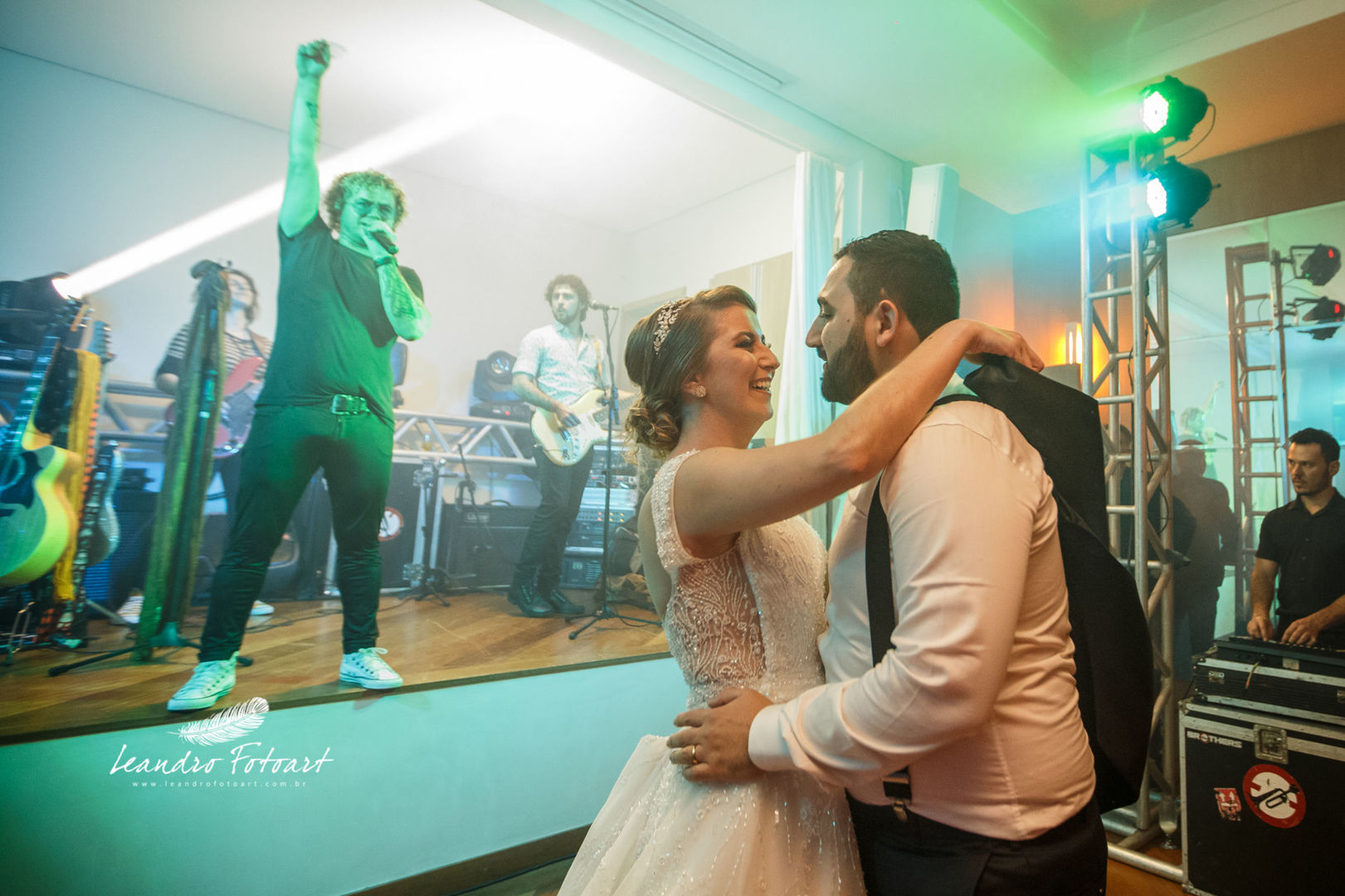 Foto JESSICA + PYTER WEDDING DAY Foto JESSICA + PYTER WEDDING DAY - Imagem 39